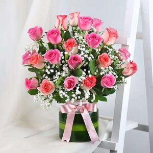 Celeste Bloom – 21 Aqua Pink Roses in Glass Vase