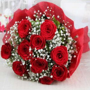 Rosé Whisper – 10 Red Roses with Baby’s Breath