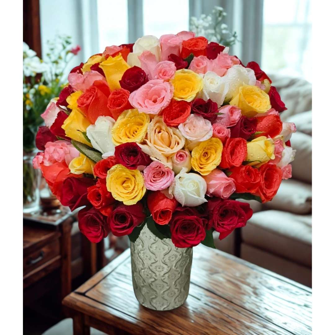 Hundred Hues – 100 Mixed Roses in Glass Vase