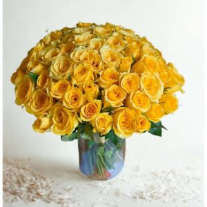 Golden Bloom – 100 Yellow Roses in Glass Vase